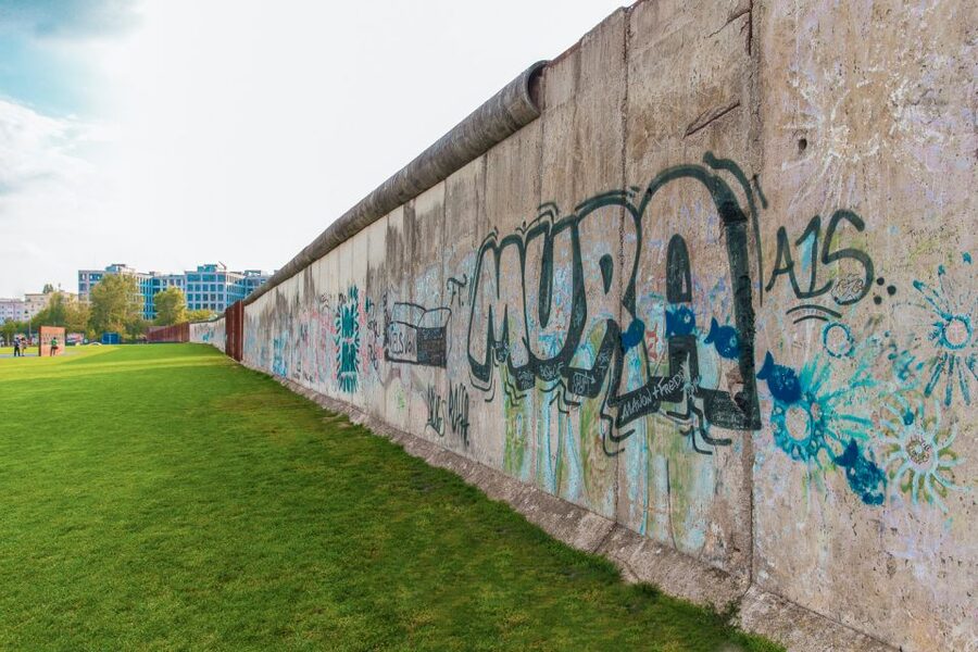Berlin: Graffiti Workshop at the Berlin Wall - Designing a short word or personal symbol