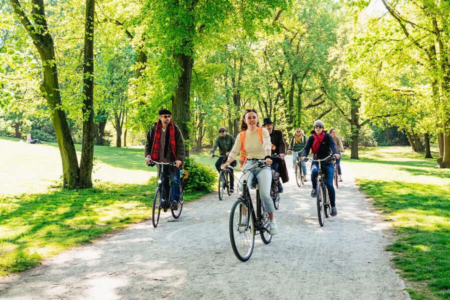Berlin: Green City Guided Bike Tour - Mauerpark, where history meets everyday Berlin