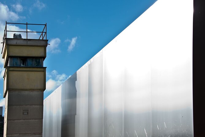 Berlin: Guided Bike tour of the Berlin Wall and Third Reich - How the biking feels in real use