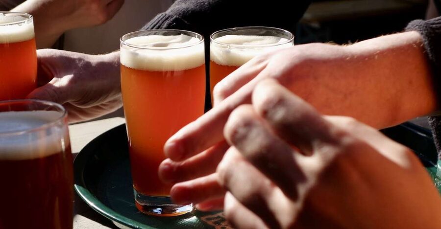 Berlin: Guided Craft Beer & Cultural Tour With Snacks - Starting at Ostkreuz and entering Friedrichshain