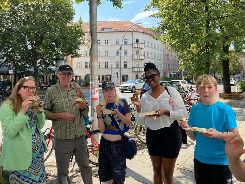 Berlin: Guided Street Food Tour with Tastings - Kebab, tacos, and the many faces of Berlin food