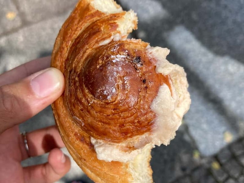 Berlin: Guided Street Food Tour with Tastings - History served alongside the food