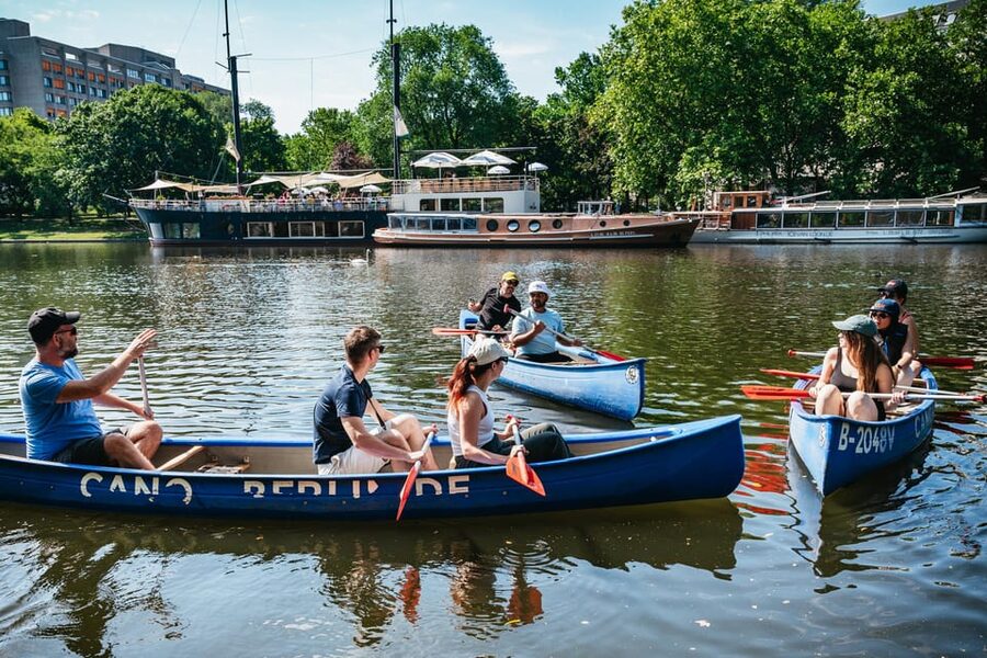 Berlin: Guided Tour by Canoe - The guides make or break the paddle