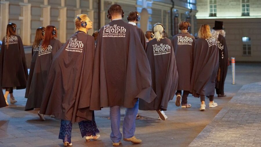 Berlin: Guided Walking Tour by Night - Key points to know before booking