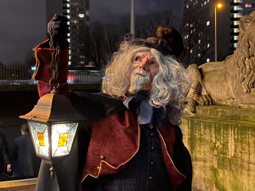 Berlin: Guided Walking Tour by Night - What the 90-minute route feels like
