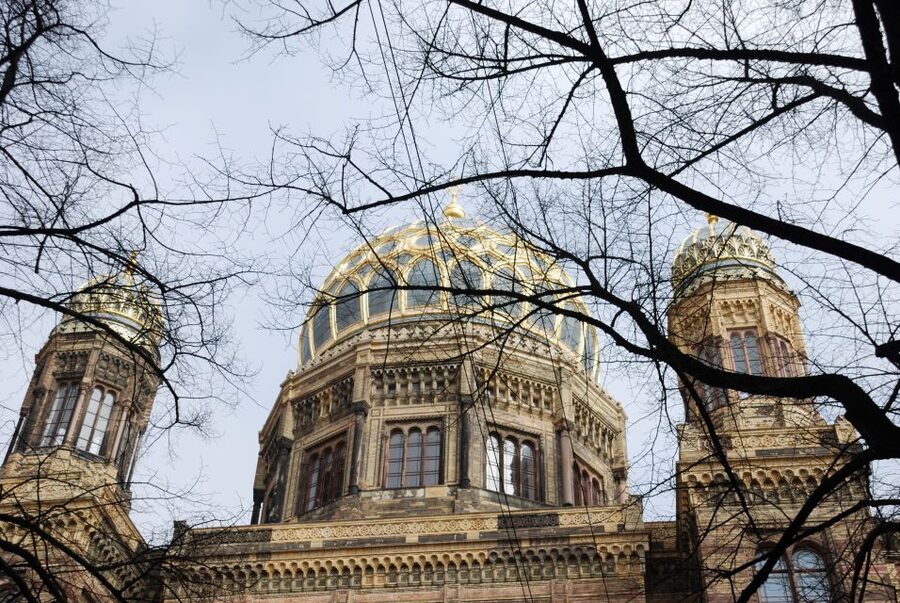 Berlin: Hackesche Höfe Courtyards Walking Tour - Key Points Before You Book