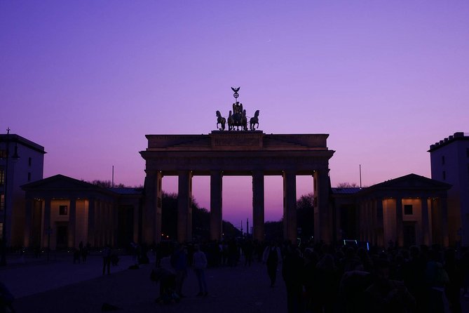 Berlin Highlights Private Guided Walking Tour - A four-hour introduction to Berlin’s complicated center