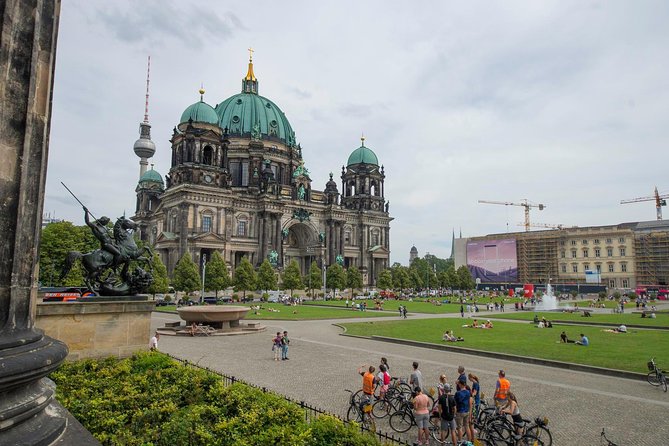 Berlin Highlights Sightseeing Bike Tour in Small Groups - Gendarmenmarkt, Bebelplatz, and the scars of Nazi Germany
