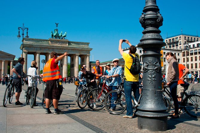 Berlin Highlights Sightseeing Bike Tour in Small Groups - Berlin Wall Memorial and the story of division