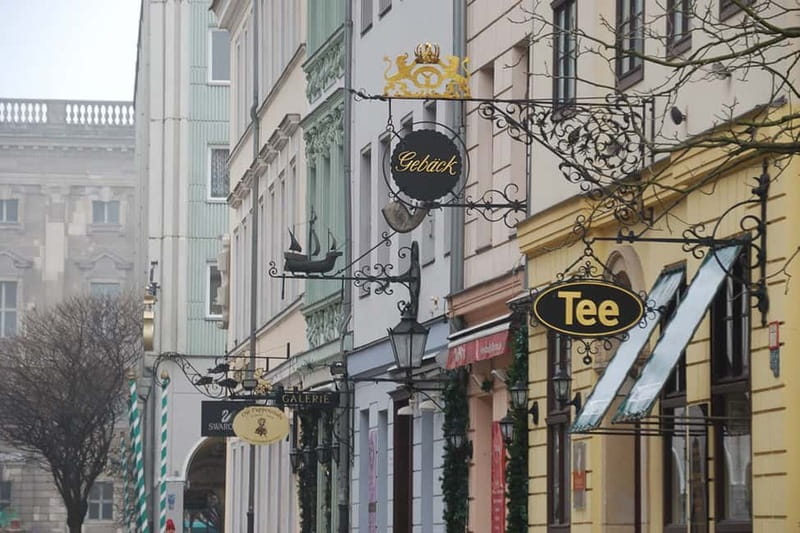 Berlin: Historic Center Walking Tour with a Real Berliner - A useful first look at Berlin’s historic center