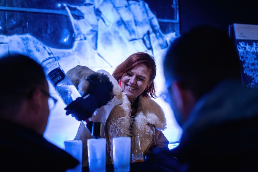 Berlin: Icebar Entrance with Complimentary Drinks - Entering a bar made from 69,000 kilos of ice