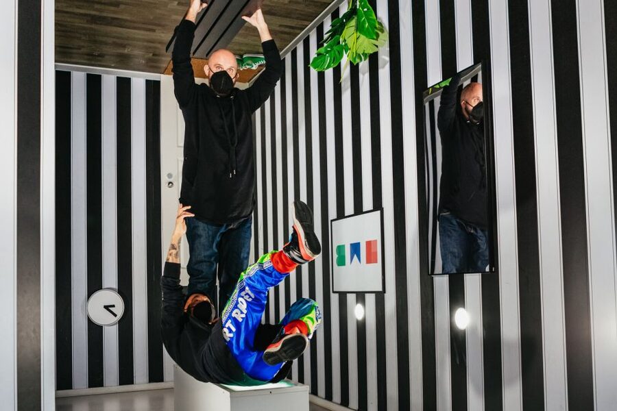 Berlin: Illuseum Berlin Entrance Ticket - Optical Illusions That Work Best With a Camera