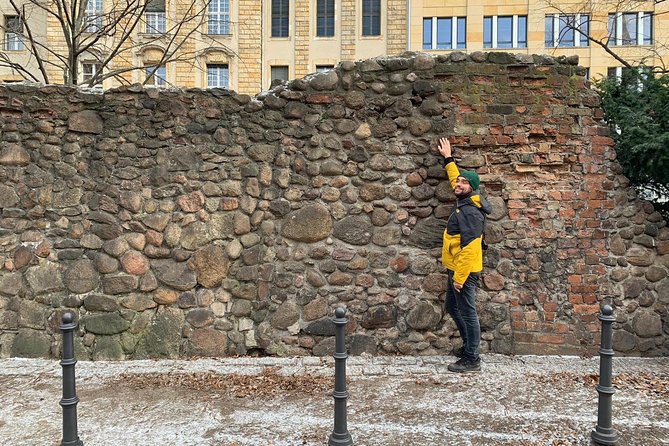 Berlin in one day – day tour with an expert guide - The Reichstag and the limits of a quick visit