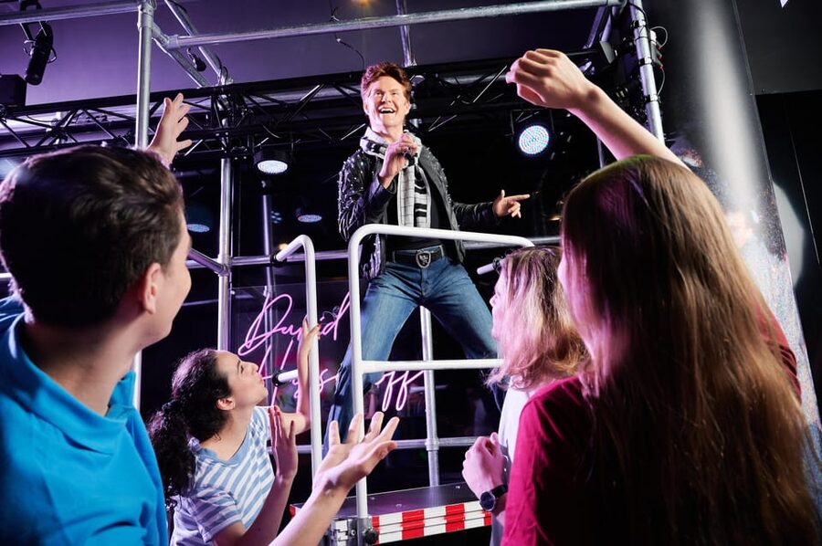 Berlin: Madame Tussauds Happy Hour Ticket - The Awards Party and celebrity photo scenes