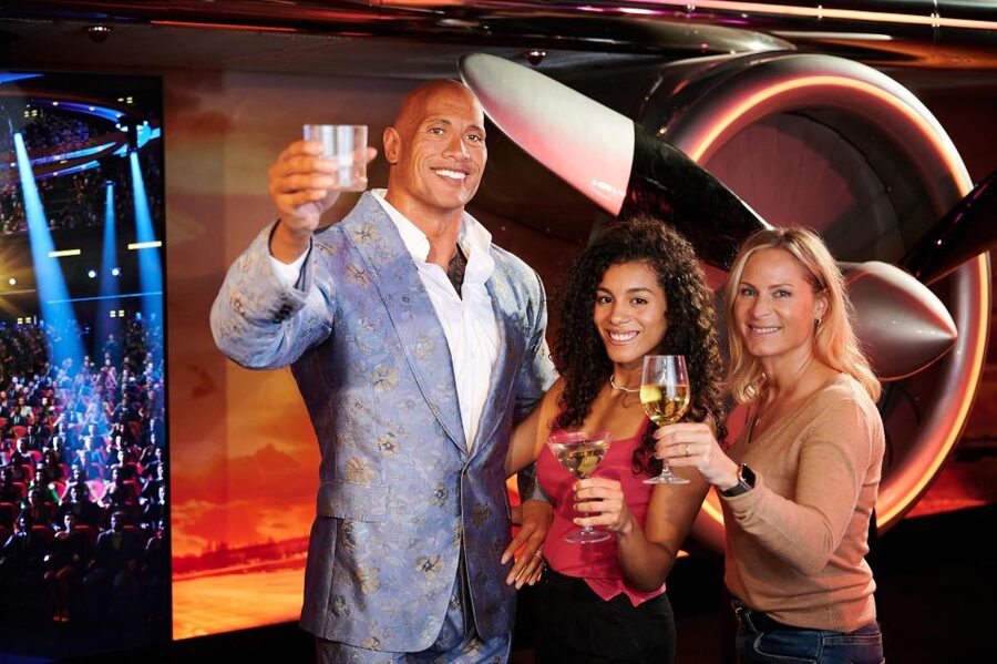 Berlin: Madame Tussauds Museum & Berlin Dungeon Combo Ticket - Berlin Dungeon: Berlin’s darker side with live actors