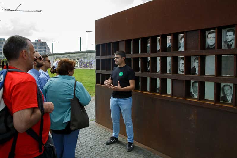 Berlin: Muro,Guerra Fría y Museo de la Stasi - Meeting at Alexanderplatz