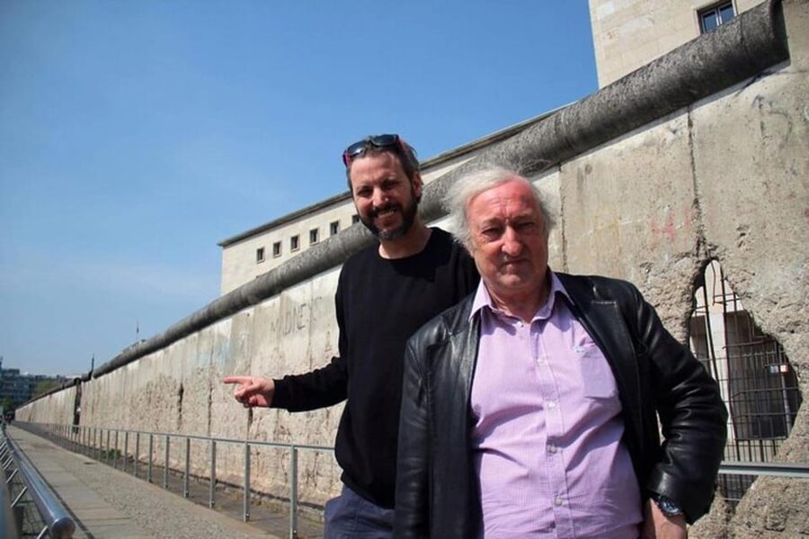 Berlin : Must-see attractions Walking Tour - What $44 per person really buys