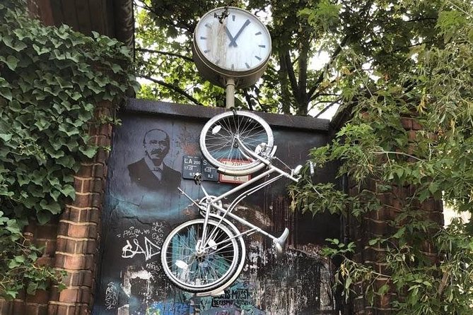 Berlin Off-the-Beaten-Path Walking Tour: Kreuzberg, Mitte and Friedrichshain - Kreuzberg: Turkish Berlin, gardens and street life