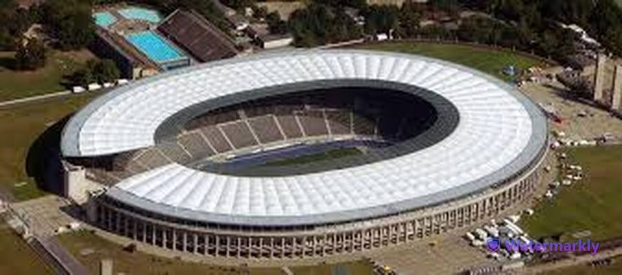 Berlin: Olympia Stadium Entrance Ticket - The best photo spots and viewpoints