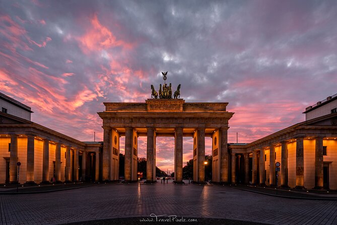 BERLIN PHOTO TOUR with a professional Photographer from Berlin - Why this Berlin photo walk is different