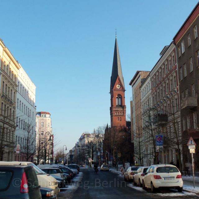 Berlin: Prenzlauer Berg District Guided Walking Tour - The Wasserturm and Prenzlauer Berg’s older character