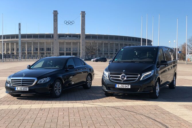 Berlin Private Airport/Hotels Transfer Service | English Speaking - The English-speaking chauffeur promise
