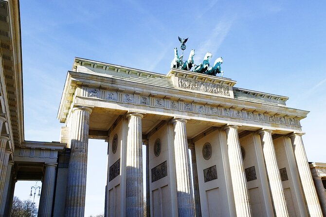 Berlin Private Custom Tour in a Minivan, East and West - Key points at a glance