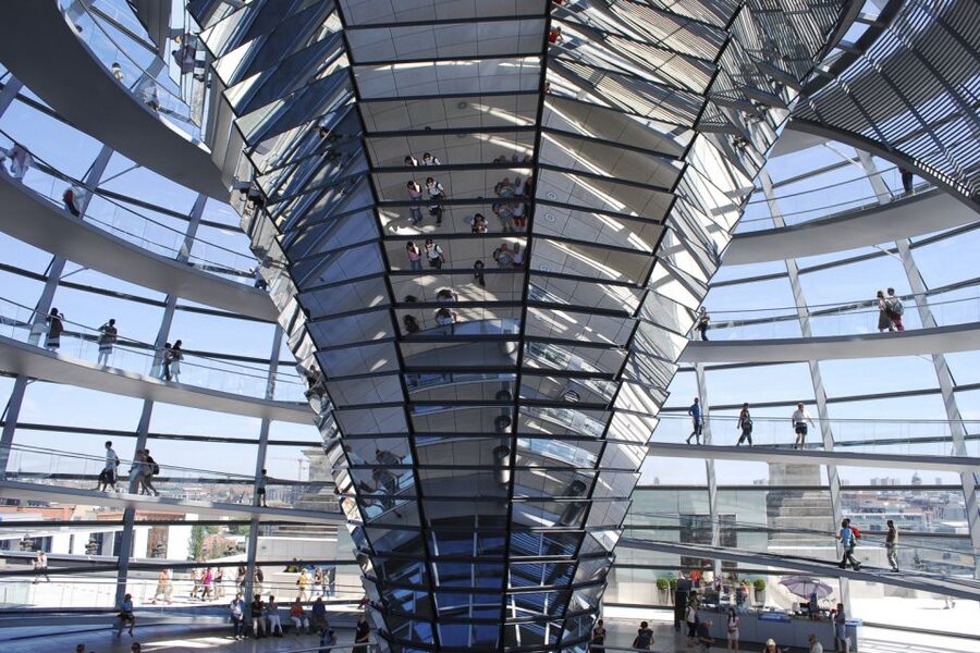 Berlin: Private Reichstag and Glass Dome Tour - The Reichstag rooftop terrace and Platz der Republik