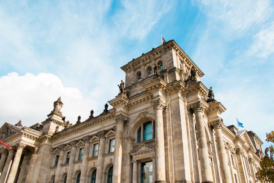 Berlin: Private Reichstag and Glass Dome Tour - What the private guide adds