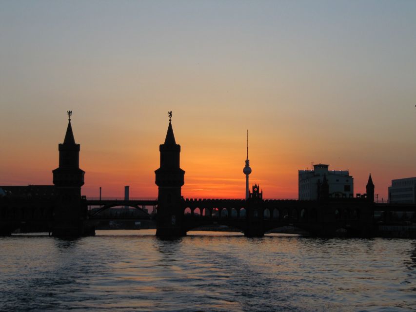 Berlin: Private Walking Tour with a Local - Key points to know before you book