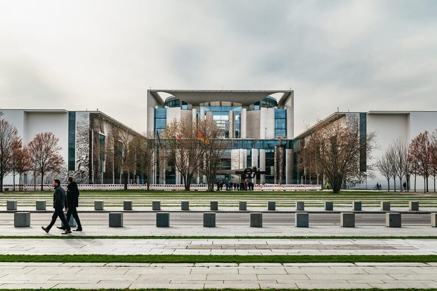 Berlin: Reichstag, Dome and Government District Guided Tour - Who will enjoy this Reichstag tour most?