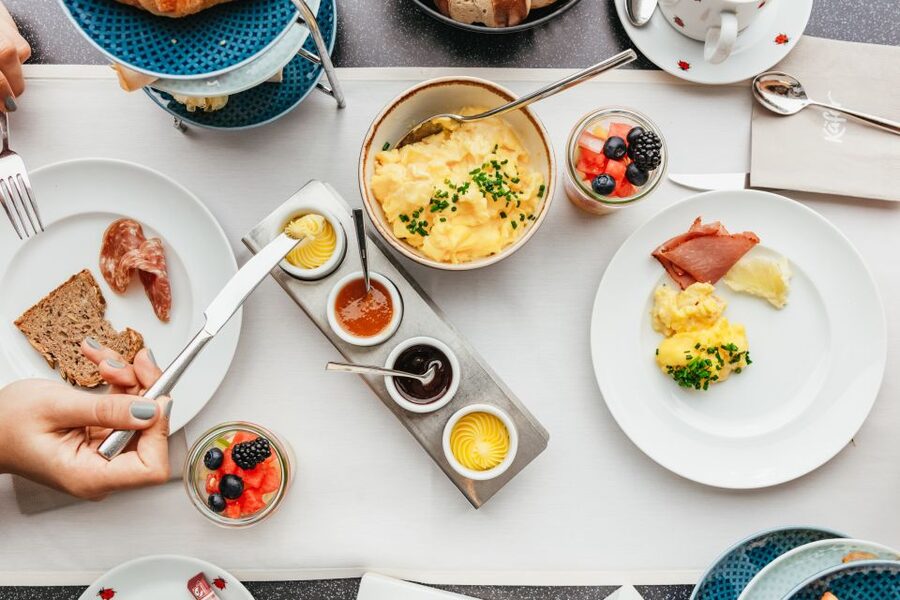 Berlin: Rooftop Breakfast at Käfer Restaurant Reichstag - The Reichstag glass dome and its free audio tour