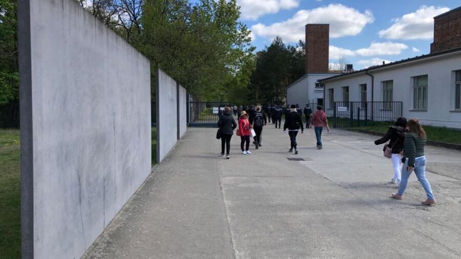 Berlin: Sachsenhausen Concentration Camp Guided Tour - Why Sachsenhausen deserves a full morning