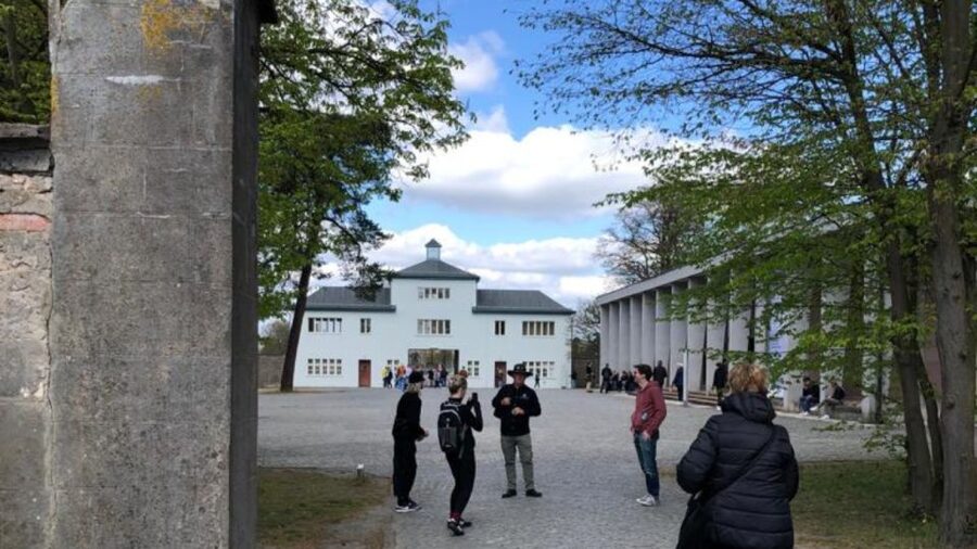 Berlin: Sachsenhausen Concentration Camp Guided Tour - Entering through Tower A
