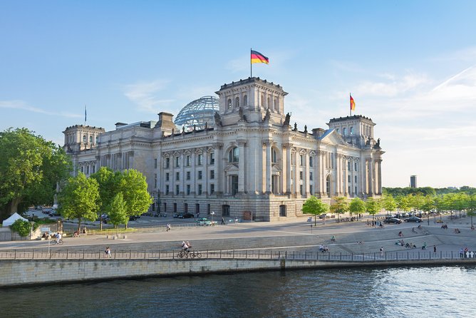 Berlin & Sachsenhausen Concentration Camp Tour from Warnemünde and Rostock Port - Guides, group size, and the human side of the day