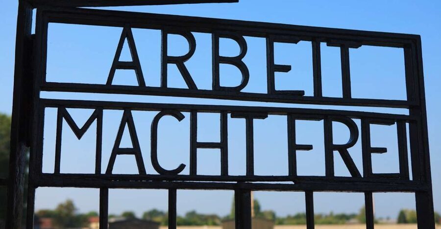 Berlin: Sachsenhausen Memorial 6-Hour Tour in Spanish - The A Tower and the roll-call area