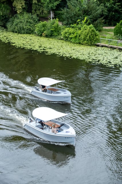 Berlin: Self-Drive Boat Tour - How the small electric boat feels on the Spree