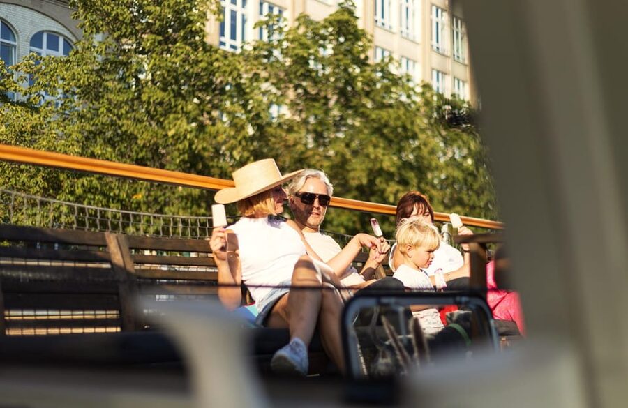 Berlin: Sightseeing Boat Tour on the Spree for Families - Museum Island and Berlin Cathedral