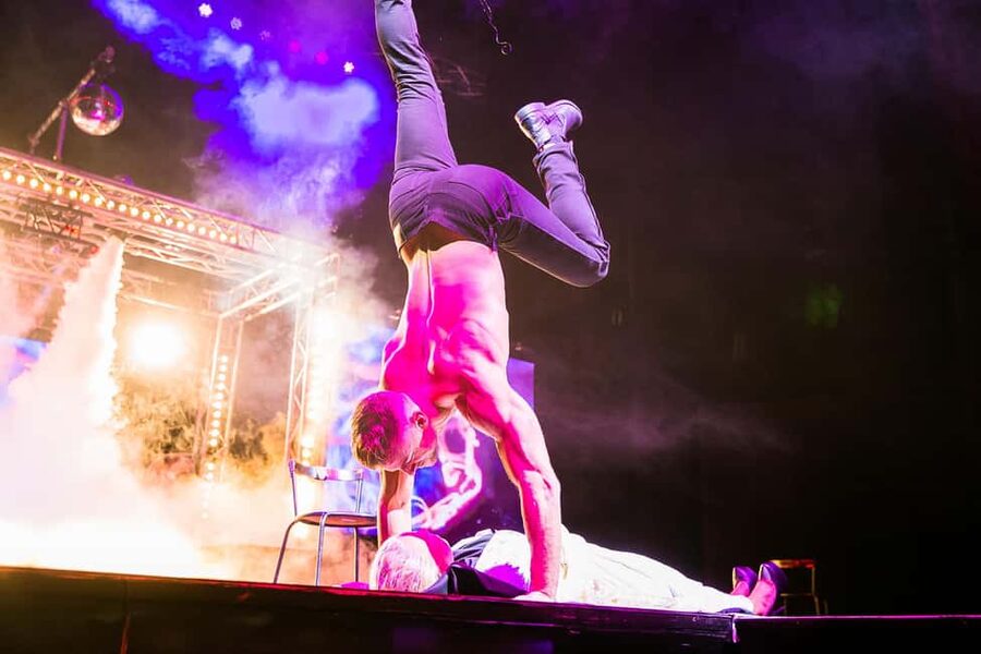 Berlin: SIXX PAXX Theater Show - Practical Tips for a Better Evening
