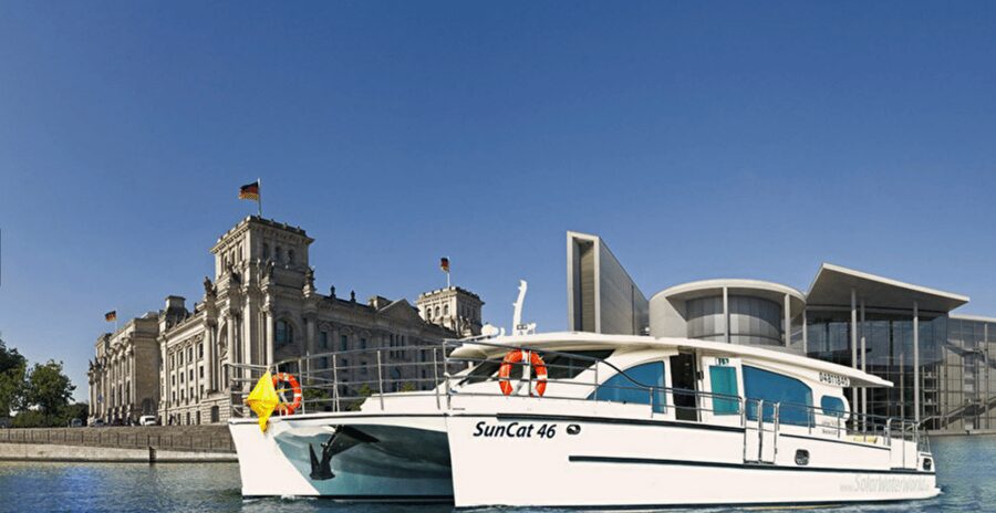 Berlin: Solar Powered Sunset Catamaran Cruise & Audio Guide - Accessibility and who will enjoy it