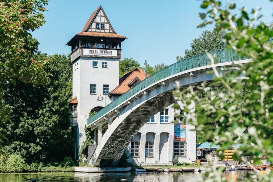 Berlin: Spree Boat Tour to Müggelsee - Why this cruise is different from a central Berlin boat ride