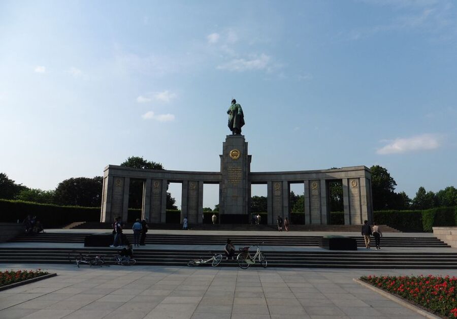 Berlin: The Time of National Socialism Walking Tour - The Reichstag and the Nazi seizure of power