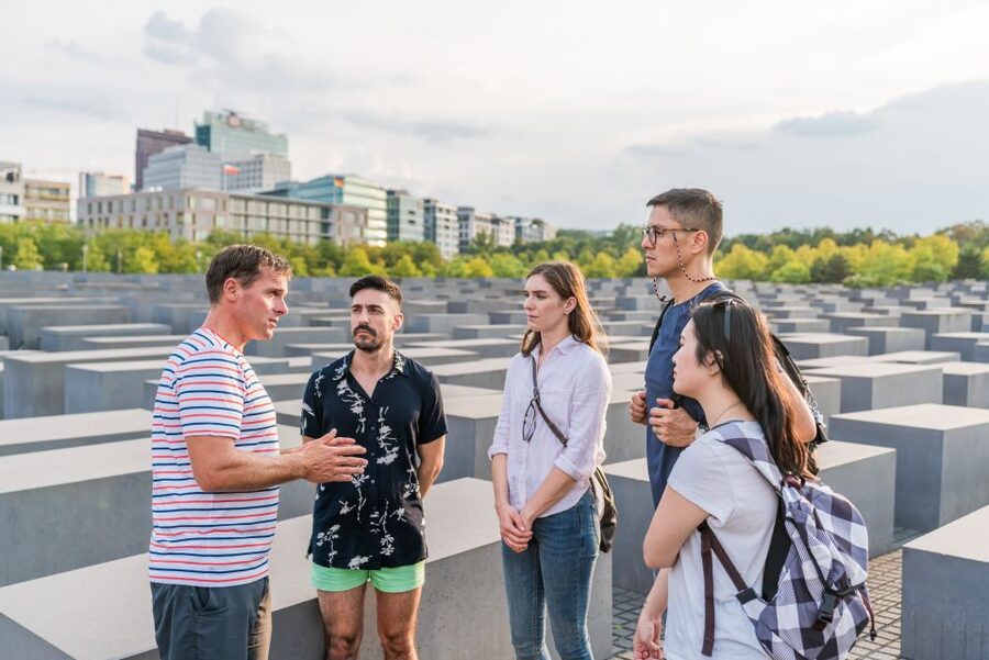Berlin: Third Reich and Cold War 2 Hour Walking Tour - Checkpoint Charlie and the final Cold War chapter