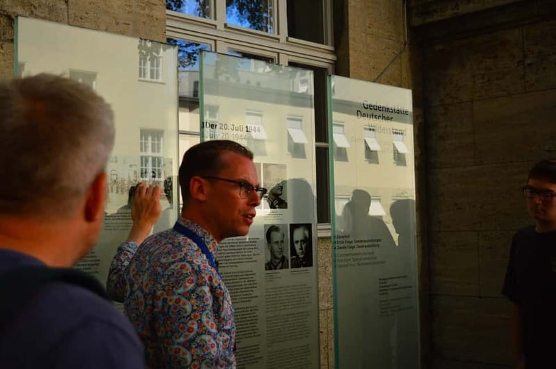 Berlin: Third Reich, Hitler, and WWII Walking Tour - Seeing the Soviet War Memorial and wartime hardware