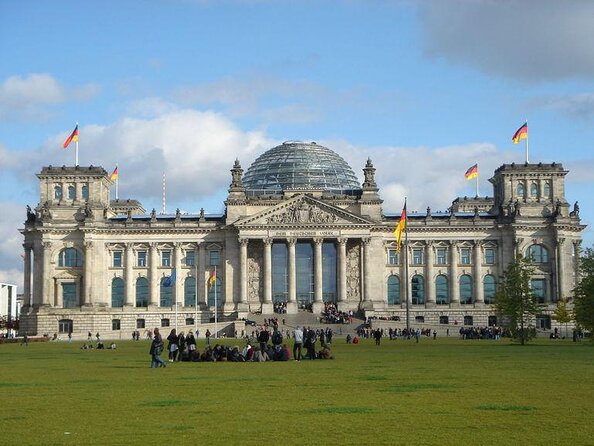 Berlin Third Reich Sites: Half-Day Walking Tour - Starting at Hackescher Markt and the Jewish quarter