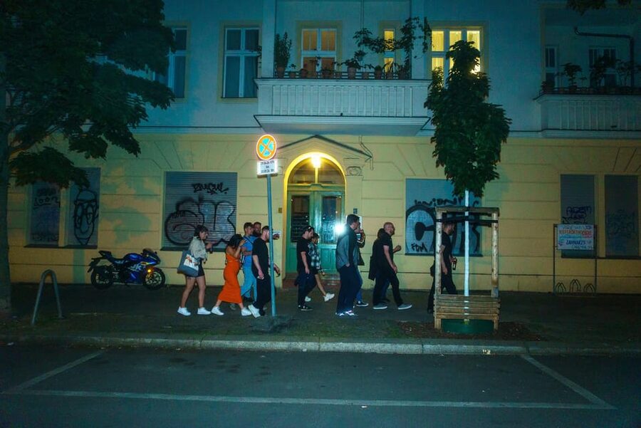 Berlin: Underground Party Tour - Club entry without a separate door gamble