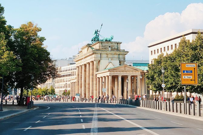 Berlin Wall: Greatest Escapes Self-Guided Walking Adventure - Reaching Pariser Platz and the Brandenburg Gate area