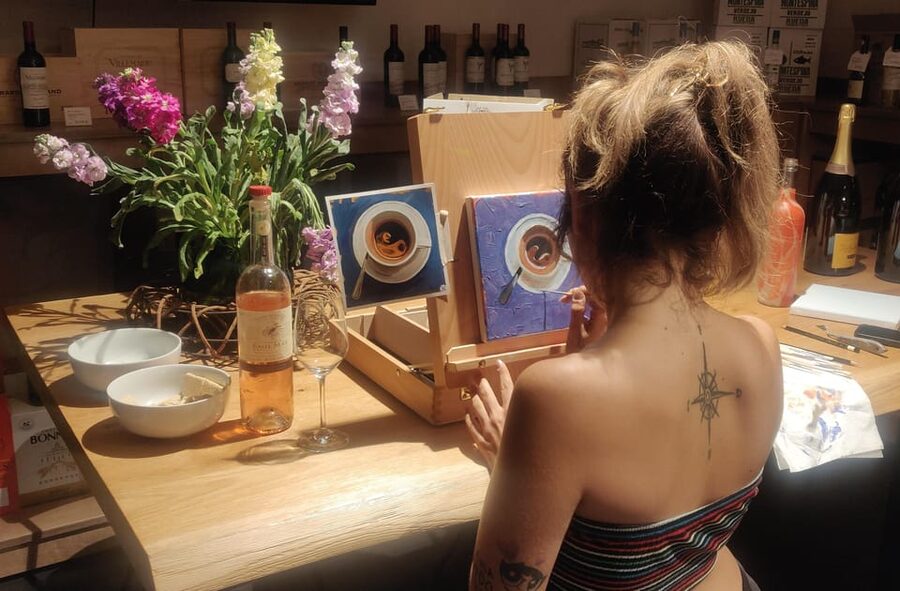 Berlin: Wine on Canvas - Paint Workshop and Wine Tasting - A Friday evening at Jacques Wein-Depot