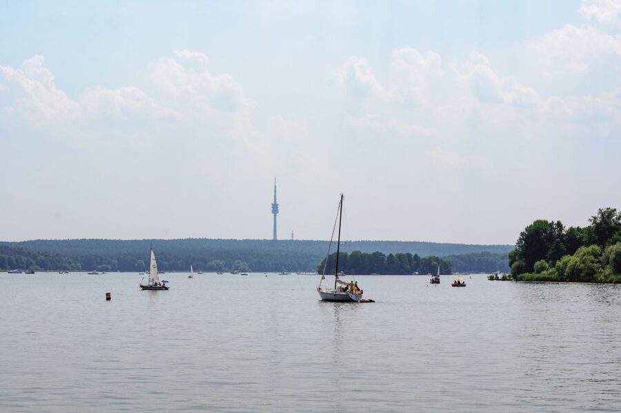 Berlin: World Heritage Cruise to Potsdam - Babelsberg Palace, Flatow Tower, and Potsdam