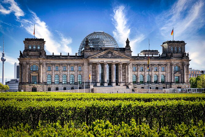 Best of Berlin HopOn HopOff Tour - DomAquarée and Museum Island